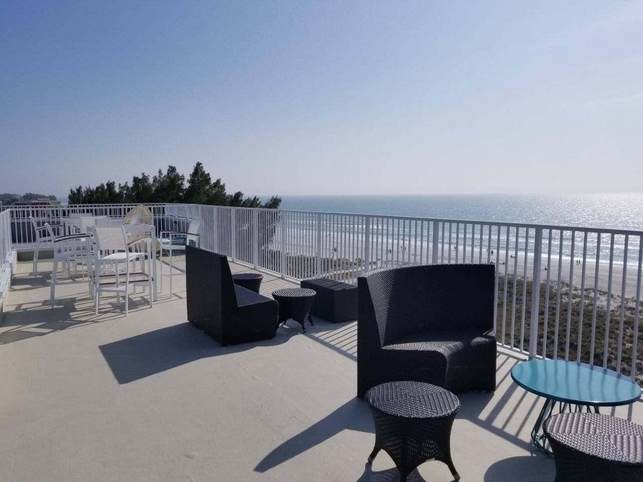 Provident Oceana Beachfront Suites เซนต์พีทบีช ภายนอก รูปภาพ