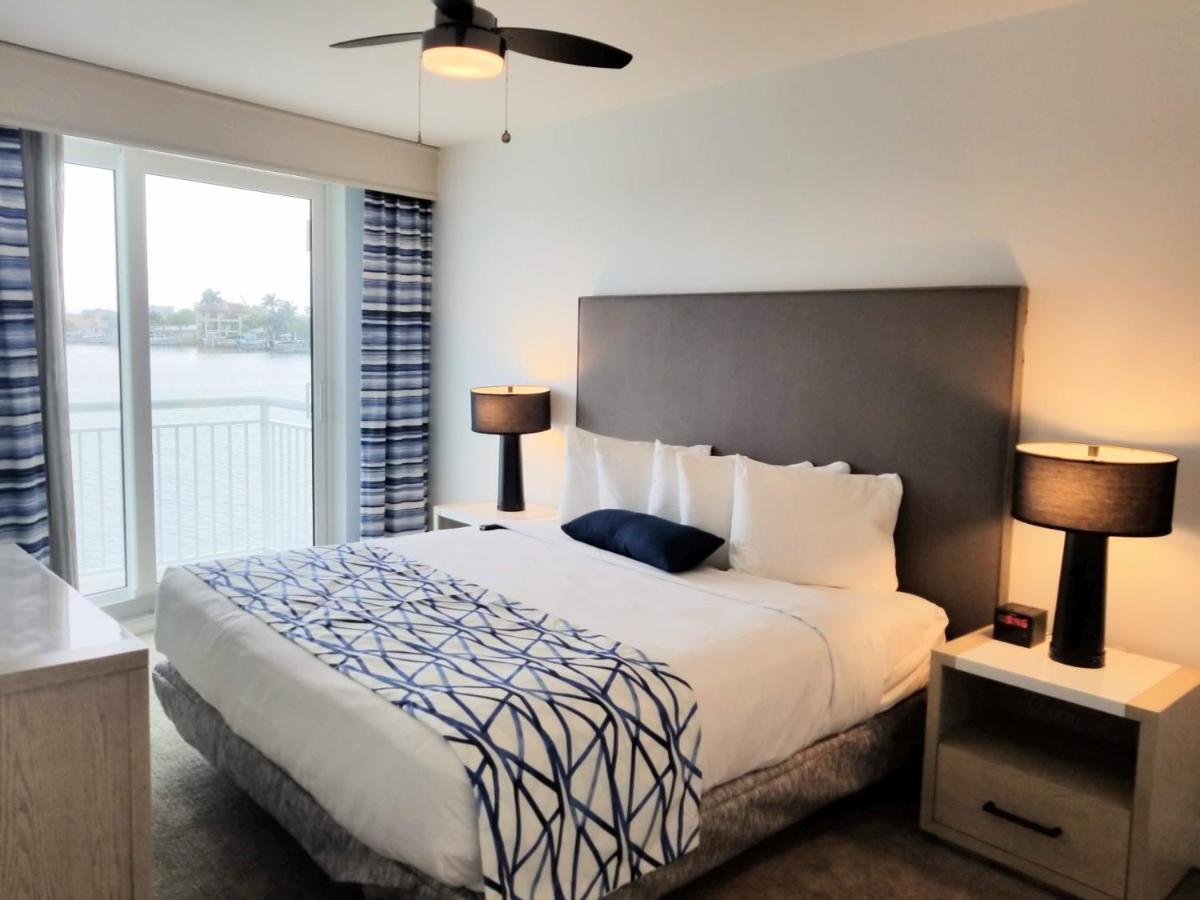 Provident Oceana Beachfront Suites เซนต์พีทบีช ภายนอก รูปภาพ