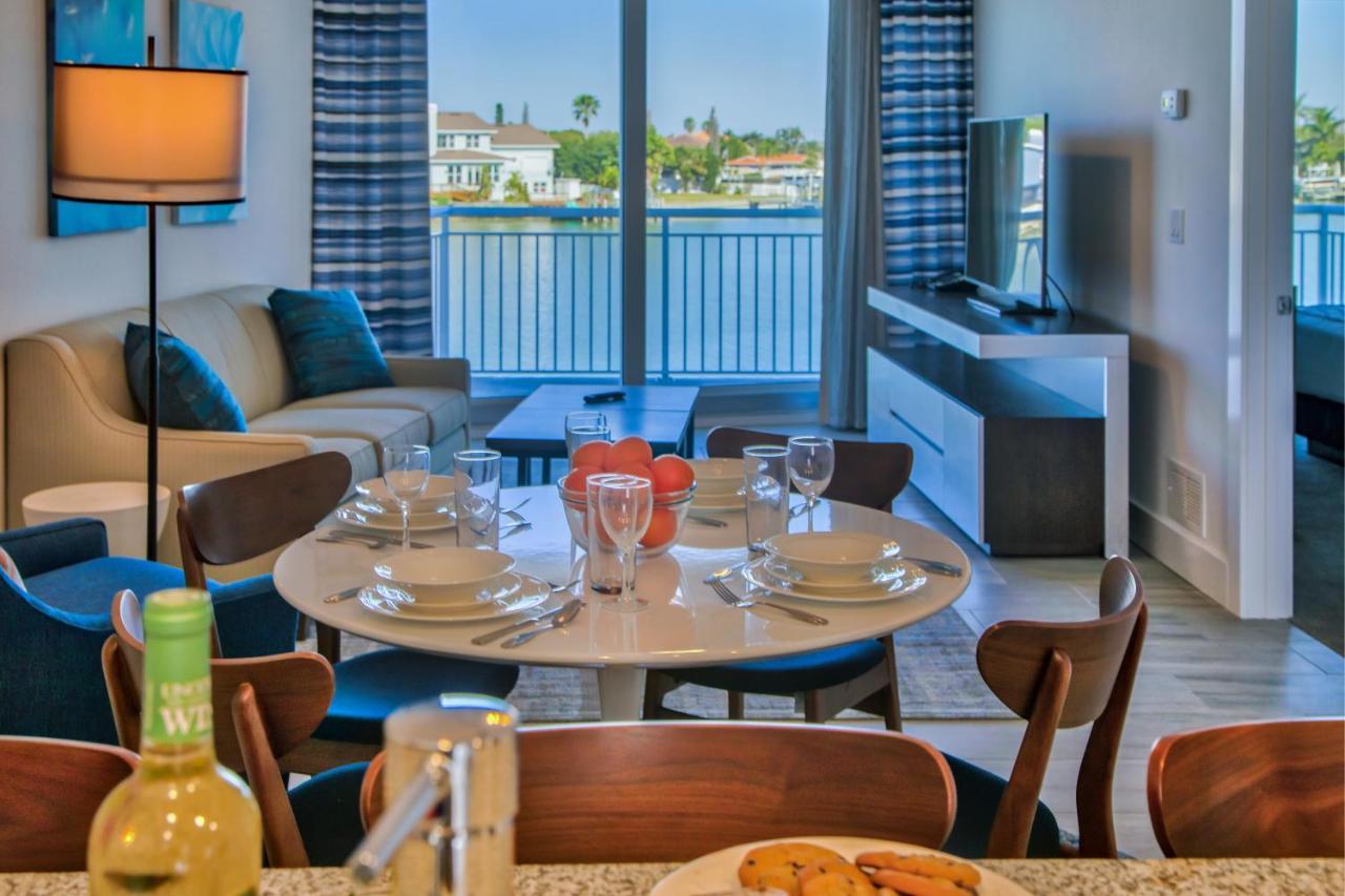 Provident Oceana Beachfront Suites เซนต์พีทบีช ภายนอก รูปภาพ